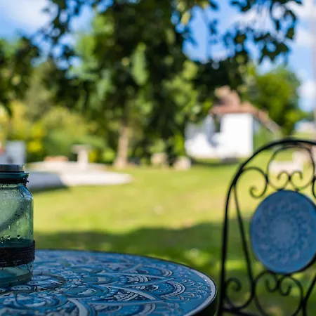 Nyaraló Margit Ház *