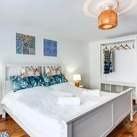 Margit Haz Немесбюк